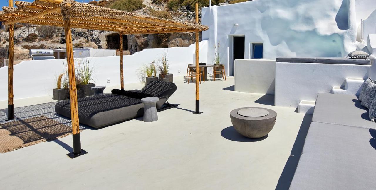 U & Me Suites ثيرا المظهر الخارجي الصورة